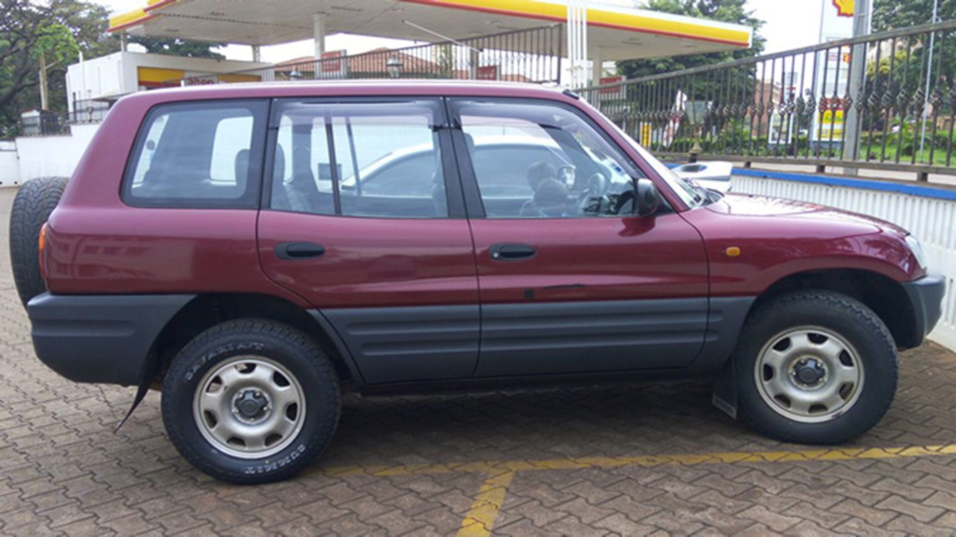 Rent a Car in Uganda